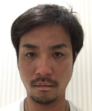 万野 真司